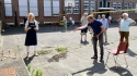 Volksspelen op de koer van Gebarenhuis Nowedo